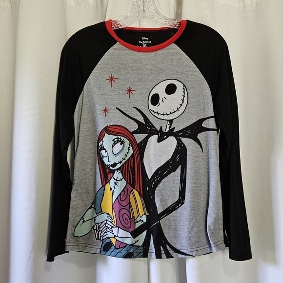 🔥4 for $20🔥 The Nightmare Before Christmas pajama shirt size small - Picture 1 of 6